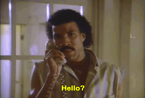 Animação mostra o cantor Lionel Richie no clipe da música Hello