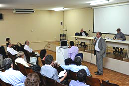 Imagem: No encontro, realizado na Casa de José de Alencar, representantes da Administração Superior e acadêmica apresentaram ações e projetos.
