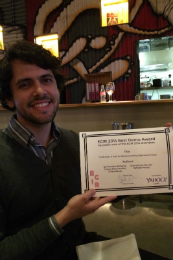 Imagem: Igo Brilhante, estudante da Pós-Graduação em Ciências da Computação, recebeu o prêmio de melhor demonstração (Foto: Divulgação)