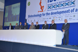 Imagem: Foi aberto ontem (14), para cerca de 400 convidados, o 16º Simpósio Internacional de Biotecnologia (Foto: Divulgação)