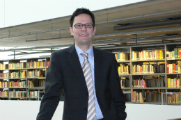 Imagem: O bibliotecário Klaus Ulrich Werner, diretor da Biblioteca Filológica da Universidade Livre de Berlim (Foto: Divulgação)
