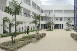 Imagem: A nova sede do Núcleo de Pesquisa e Desenvolvimento de Medicamentos (NPDM), localizada no Campus do Porangabuçu (Foto: Guilherme Braga)