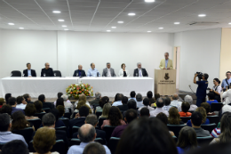 Imagem: Com presença do Ministro Aldo Rebelo, nova sede do Núcleo de Pesquisa e Desenvolvimento de Medicamentos da UFC é inaugurada (Foto: Jr. Panela)