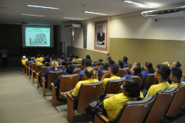 Imagem: Encontro no Campus do Benfica aconteceu no Auditório Rachel de Queiroz (Foto: DGA/Divulgação)