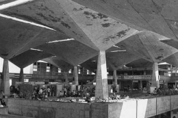 Imagem: Terminal Rodoviário Eng. João Tomé, exemplo de arquitetura modernista (Foto: Guia da Arquitetura Moderna de Fortaleza)