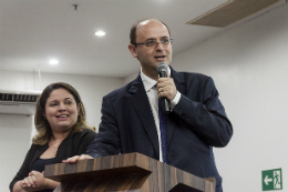 Imagem: Ministro da Educação, Rossieli Silva, discursando