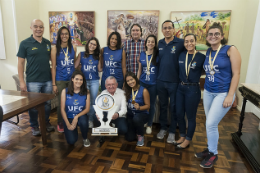 Imagem: O time feminino de basquete conquistou a etapa Nordeste dos Jogos das Universidades Federais, em Salvador (Foto: Viktor Braga/UFC)