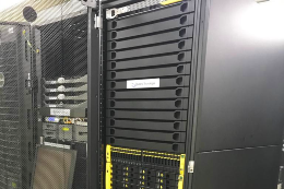 Imagem: Os novos equipamentos de tecnologia da informação vão melhorar a performance da sala-cofre, ambiente de proteção de dados mantido pela STI (Foto: Divulgação)