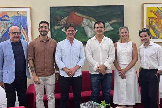 Imagem: Da esquerda para a direita: Francisco Guimarães (FCPC); Bruno Matos (Progep e CCV-UFC); Herberlh Mota (Prefeito de Baturité); professor Custódio Almeida (reitor da UFC); Luana Sombra (CCV-UFC) e professor Rafael Alencar (Iaud-UFC).