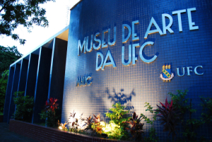 Foto do prédio do Museu de Arte da UFC