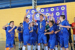 Imagem: Elenco do time masculino do futsal da UFC (Foto: Igor Souza)