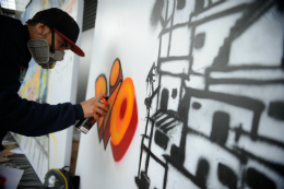 Imagem: A arte do grafite é uma forma de manifestação artística em espaços públicos (Foto: Tânia Rego/ABR)