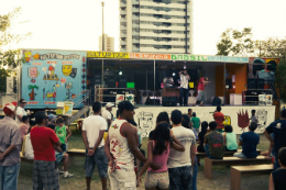 Imagem: Apresentação musical realizada pelo ônibus KulturTour em Campina Grande, Paraíba (foto: Divulgação)