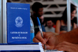 Imagem: Atendimento a estudantes da UFC será no dia 27 de março (Foto: Marcelo Casal Jr/ABr)