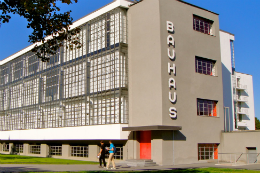 Imagem: Prédio da Escola Bauhaus