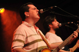 Imagem: Kildare Rios e Eduardo Neves integram a Rubber Soul, cover dos Beatles