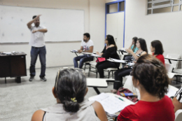 Imagem: Curso de Libras é uma das opções para os servidores (Foto: Guilherme Braga)