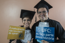 Imagem: Recém-formada Marina Almeida, do Curso de Publicidade e Propaganda (Foto: Jr. Panela/UFC)