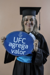 Imagem: Cristina Lima, 37 anos, concluiu sua segunda graduação, Pedagogia (Foto: Viktor Braga)