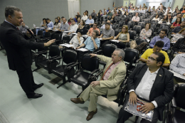 Imagem: Curso Boas Práticas de Governança Pública, com o ministro substituto do TCU André Luis de Carvalho (Foto: Jr. Panela)