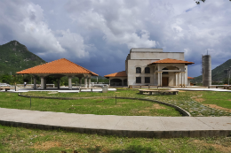 Imagem: Entrada do Jardim de Anita, onde serão instalados nove cursos da UFC em Itapagé (Foto: Ribamar Neto)