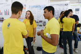 Imagem: Os trabalhos são apresentados no Centro de Convivência do Campus do Pici (Foto: Ribamar Neto/UFC)