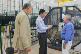 Imagem: Comitiva chinesa visitou o Laboratório de Pesquisa e Tecnologia em Soldagem da UFC (Foto: Jr. Panela/UFC)