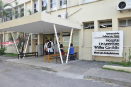 Imagem: Foto da fachada do Hospital Walter Cantídio