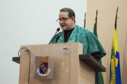 Imagem: Prof. Álvaro Jorge Madeiro Leite, orador docente da Faculdade de Medicina