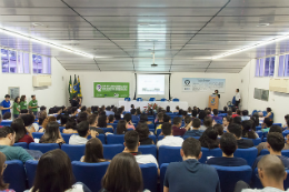 Imagem: Evento aconteceu no Auditório Cândido Pamplona (Foto: Viktor Braga/UFC)