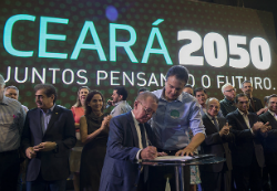 Imagem: Contrato foi assinado no Centro de Eventos do Ceará