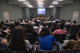 Imagem: O seminário ocorreu nesta terça-feira (24), no auditório do Centro de Ciências (Foto: Jr. Panela/UFC)