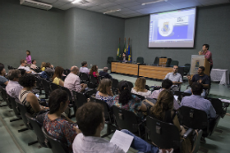 Imagem: O seminário ocorreu nesta terça-feira (24), no auditório do Centro de Ciências (Foto: Jr. Panela/UFC)