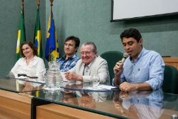 Imagem: Prof. Antônio Gomes, pró-reitor de Pesquisa e Pós-Graduação: "Temos de olhar nossos resultados e enxergar neles a interação com a sociedade." (Foto: Viktor Braga/UFC)