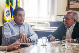 Imagem: O Prof. Joaquín Julian Pastor Pérez integra a administração superior da Universidad Miguel Hernández, em Heche, na Espanha (Foto: Ribamar Neto/UFC)