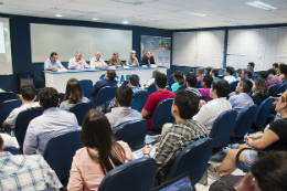 Imagem: Em junho de 2017, aconteceu o VIII Encontro CAEN-EPGE de Políticas Públicas e Crescimento Econômico, parceria da Pós-Graduação em Economia da UFC com a Fundação Getúlio Vargas (Foto: Ribamar Neto/UFC)