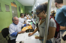 Imagem: Rayloma foi aprovada para o Curso de Educação Física e deseja, em poucos anos, ser professora de dança (Foto: Jr. Panela/UFC)