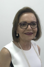 Imagem: Foto da profª Elisabete Moraes