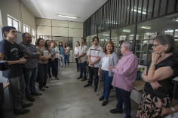 Imagem: A nova seção capacita usuários no uso de bases de dados científicas e bibliotecários da Universidade para o atendimento ao público de pessoas com deficiência (Foto: Jr. Panela/UFC)