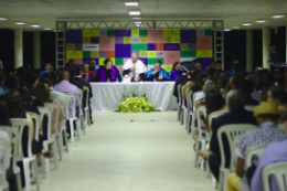 Imagem: Mesa de autoridades acadêmicas