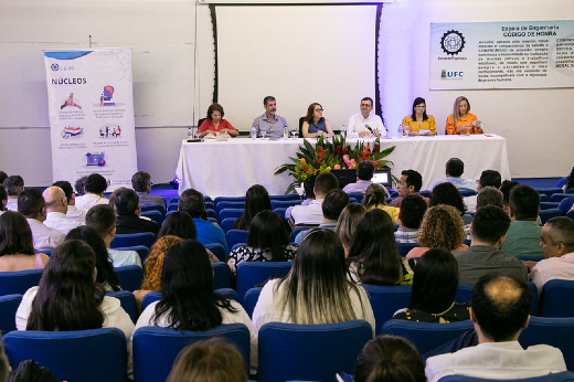 Cristina Mendes - Coordenador e Gestora Educacional no Centro