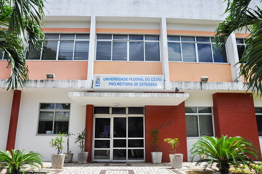 Fachada da Pró-Reitoria de Extensão da UFC (Foto: Ribamar Neto/UFC)