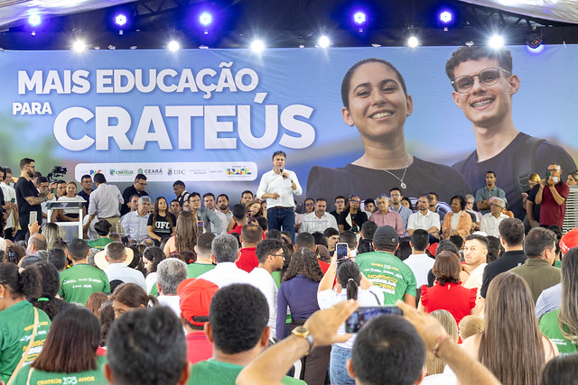 O ministro da Educação, Camilo Santana, falou sobre o processo de interiorização das universidades e anunciou novos recursos para investimento no campus (Foto: Viktor Braga/UFC)