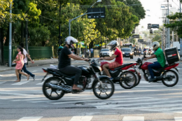 Imagem: Os pesquisadores realizaram oito rodadas de estudos, analisando diferentes aspectos do trânsito na Capital (Foto: Viktor Braga/UFC)