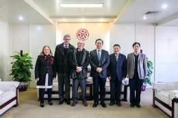 Imagem: Comitiva da UFC teve respeitosa recepção do presidente da Universidade de Nankai, o vice-presidente e o diretor da College of Artificial Intelligence (Foto: Divulgação)