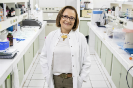 Imagem: Professora Judith Pessoa, do Departamento de Química Orgânica e Inorgânica (Foto: Ribamar Neto/UFC)