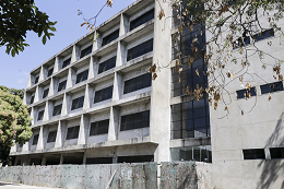 Imagem: A retomada da construção do prédio do curso de Letras-Libras, no Campus do Benfica, está garantida (Foto: Ribamar Neto/UFC)