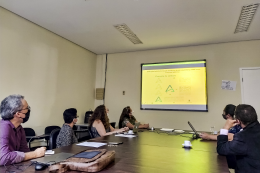 Imagem: A reunião foi um espaço de troca de experiências entre as duas universidades (Foto: Ribamar Neto/UFC)