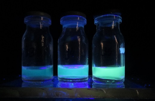 Imagem: Tecnologia desenvolvida na UFC utiliza a intensidade da luz para indicar a contaminação do alimento com agrotóxico (Foto: GQMat)