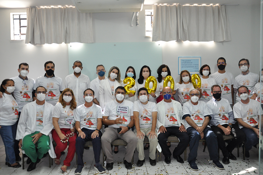 Imagem: Equipe multidisciplinar do HUWC responsável pelos transplantes de fpigado